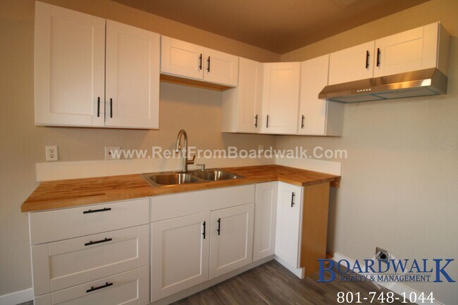 Building Photo - Amazing 2 bed 1 bath apartment in SLC
