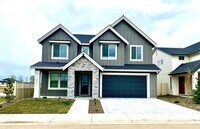 Building Photo - Beautiful Custom 6 Bedroom (2 Primary Bedr...