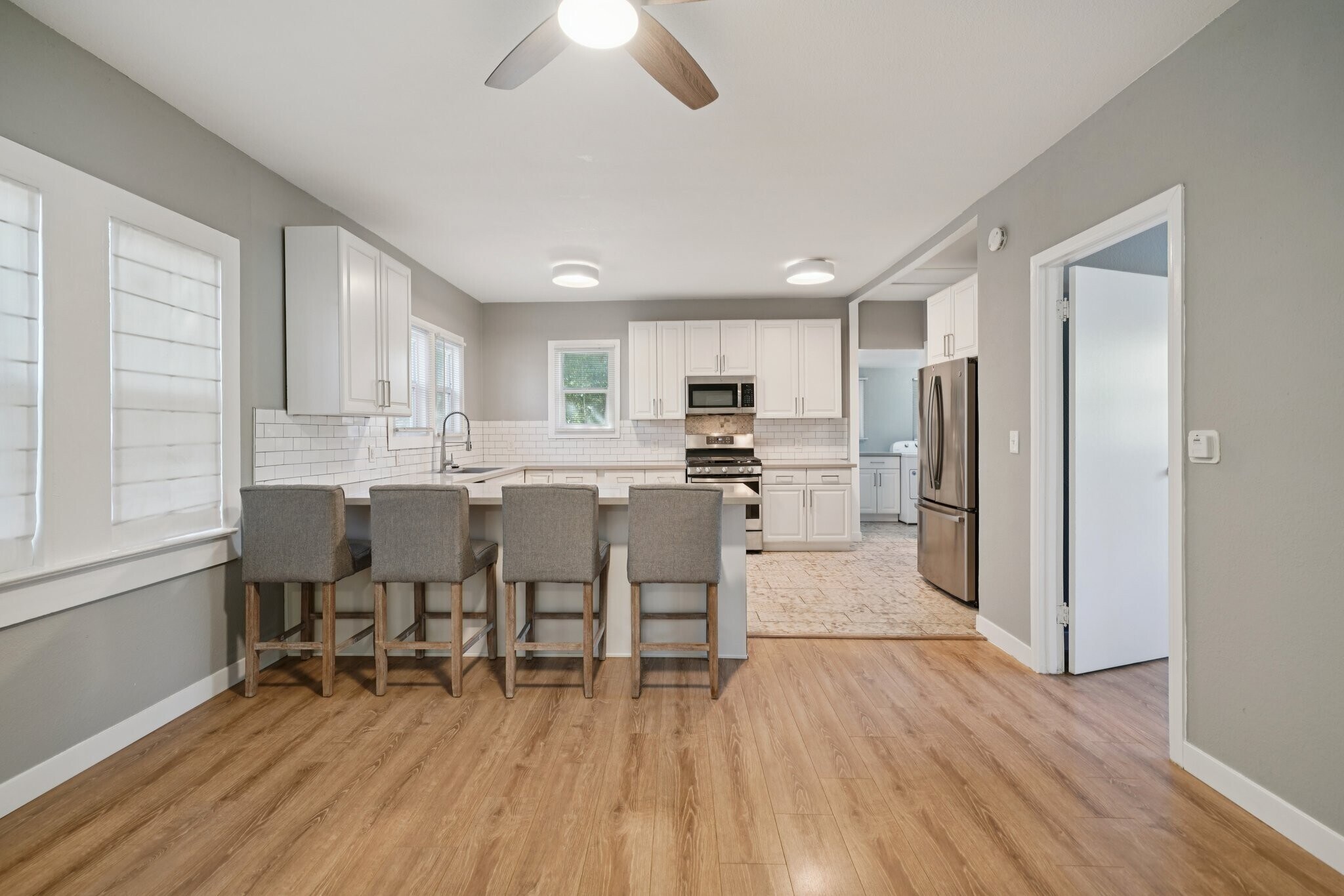 Building Photo - 379 W 19th St