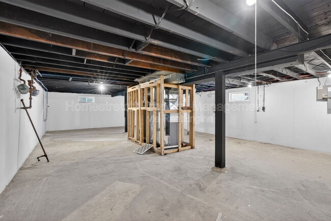 Building Photo - 9770 Scottdale Dr