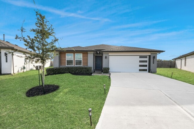 Building Photo - 202 Serena Pk Ln