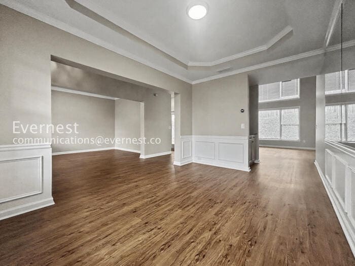 Building Photo - 1034 Middlebrooke Dr