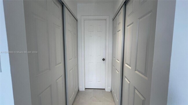 Building Photo - 2790 W 60th St