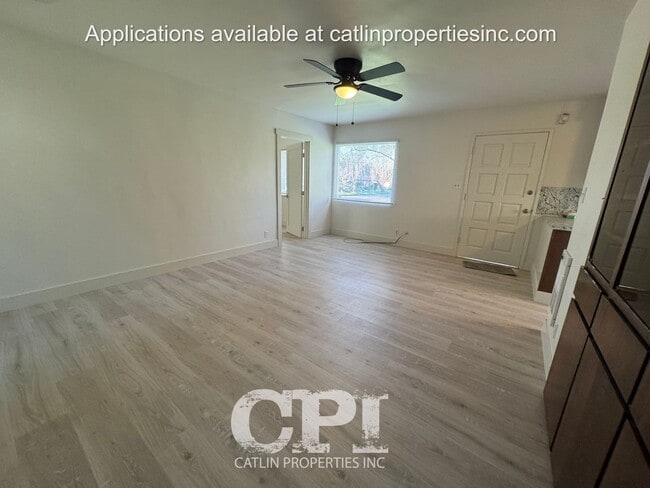 Building Photo - 1106 16th Ave