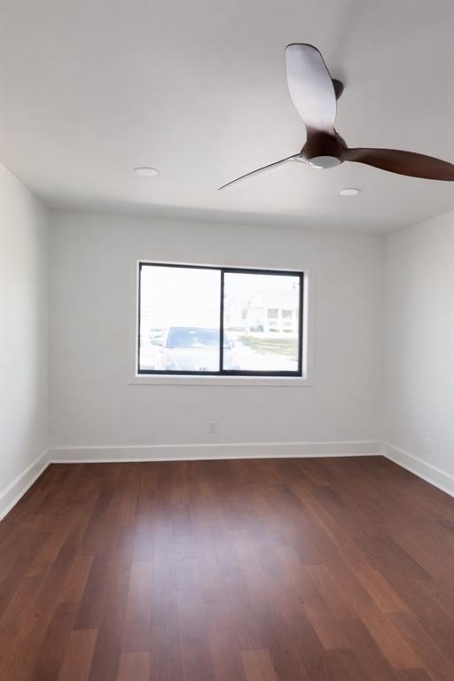 Building Photo - 2014 Pecan St