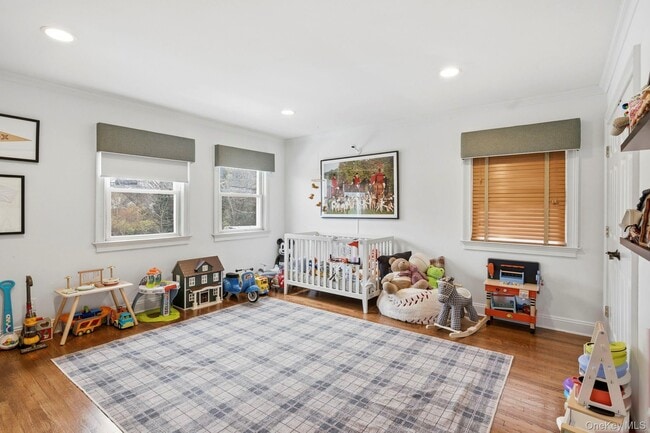 Building Photo - 221 Mamaroneck Rd