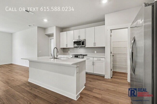 Building Photo - 1029 Ewell Farm Dr