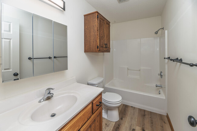 Building Photo - 3510 Berkshire