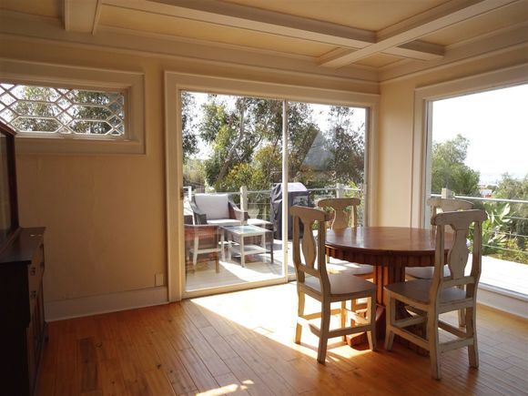 Dining area - 1602 Linwood St