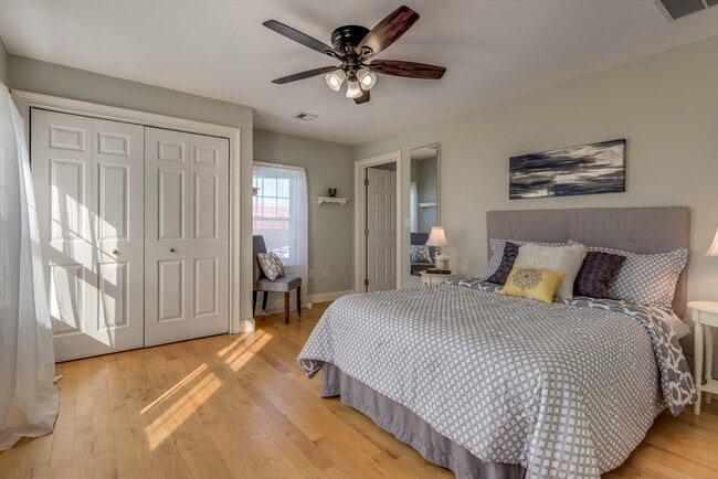 Building Photo - 2 Melvin St