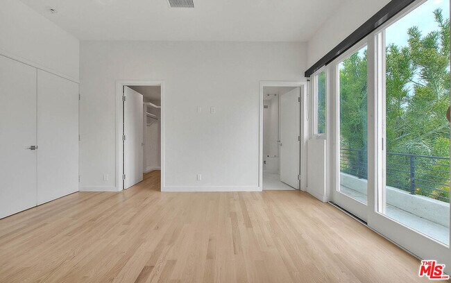 Building Photo - 2610 Corralitas Dr