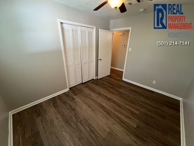 Building Photo - 1016 W. Kiehl-