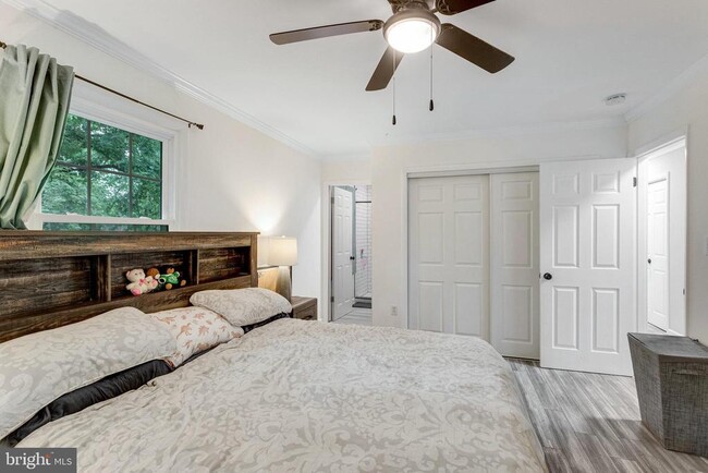 Building Photo - 4157 Waterway Dr