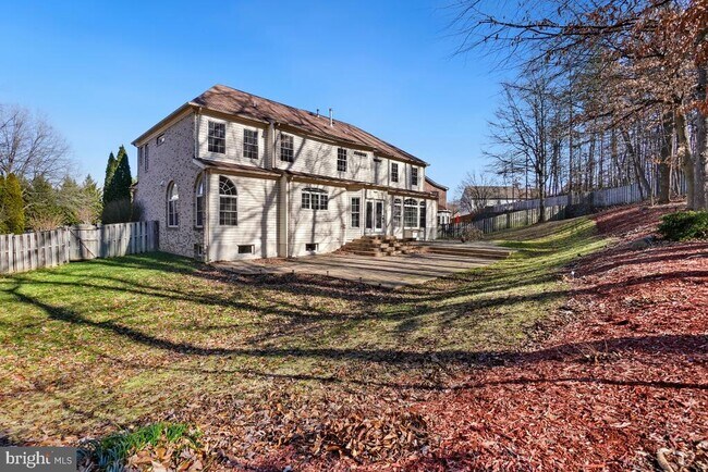Building Photo - 6355 Highgrove Park Ct