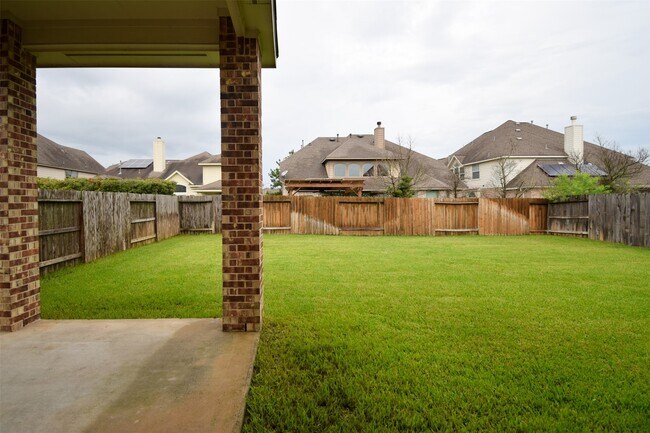 Building Photo - 27363 Pendleton Trace Dr