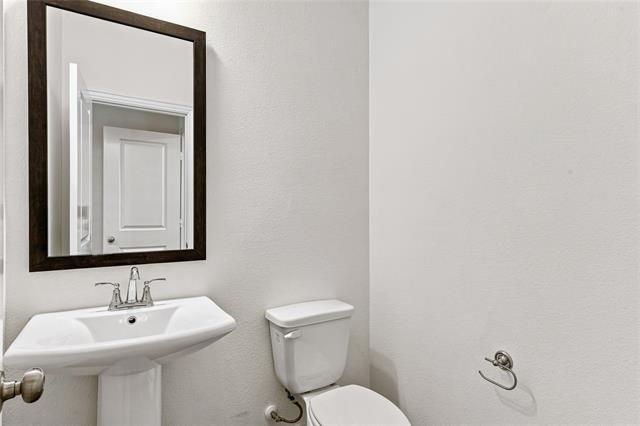 Building Photo - 537 Parkside Dr