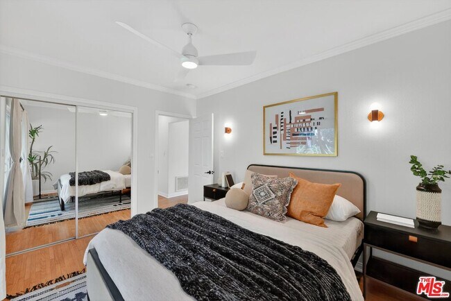Building Photo - 1515 Rendall Pl