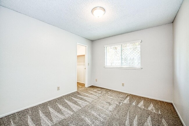 Building Photo - 6364 N Barcus Ave