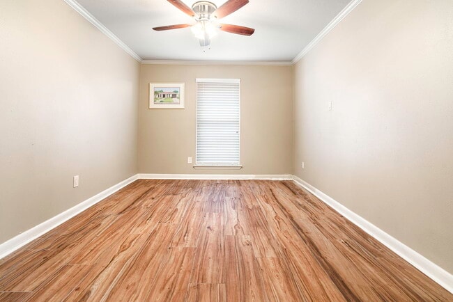 Building Photo - 5332 David Dr