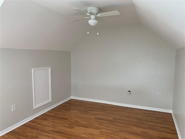 Building Photo - 10416 White Lake Ct