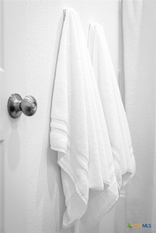 Building Photo - 175 Amber Gln