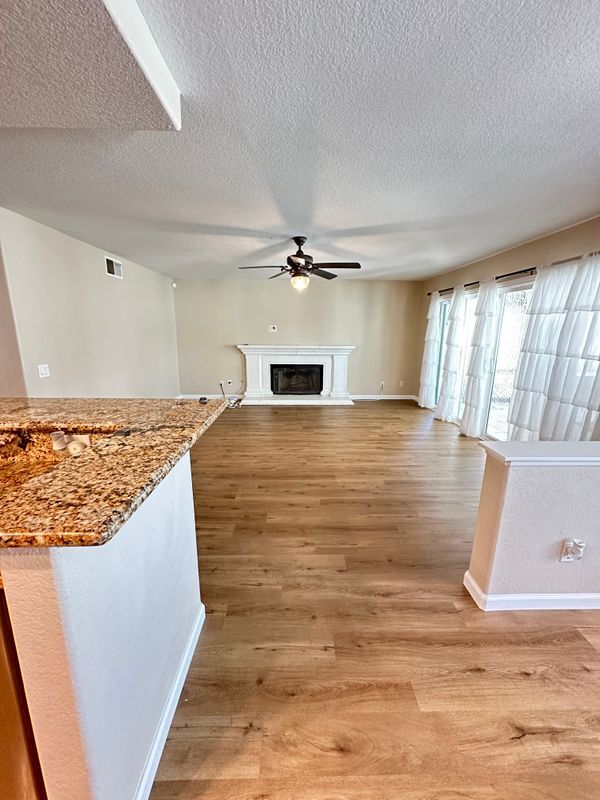 Building Photo - 41411 Iona Cir