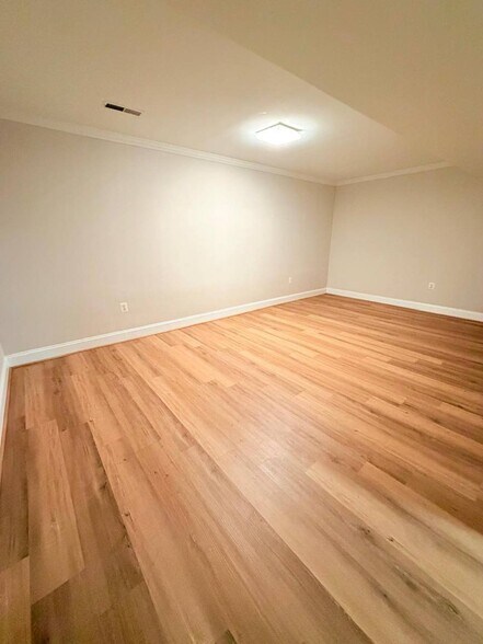 Building Photo - 4515 Forest Hill Dr