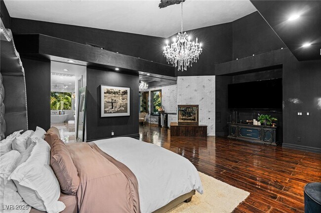 Building Photo - 2057 Troon Dr