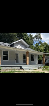 Building Photo - Osmond Duplex