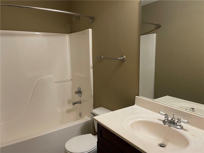 Building Photo - 2792 Briaroak Dr