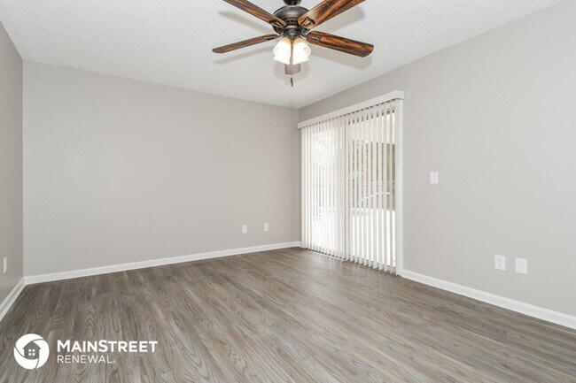 Building Photo - 611 Hibernia Oaks Dr