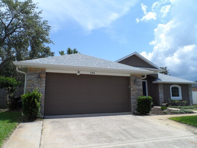 Building Photo - SPRINGVIEW SUBDIVISION, DEBARY. 4 BEDROOM ...