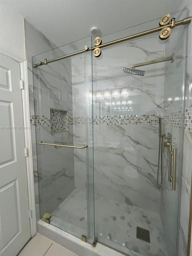 Building Photo - 4211 Napoli Lake Dr