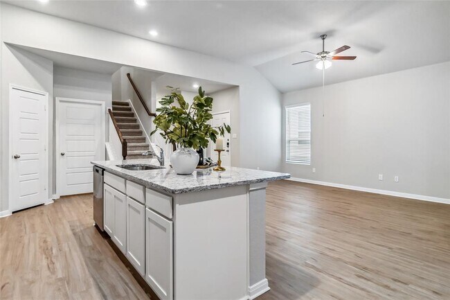 Building Photo - 428 Cross Barn Blvd