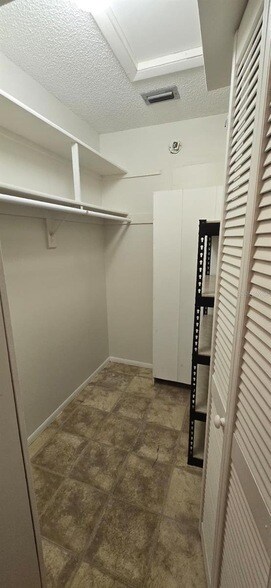 Building Photo - 2395 Alda Ln