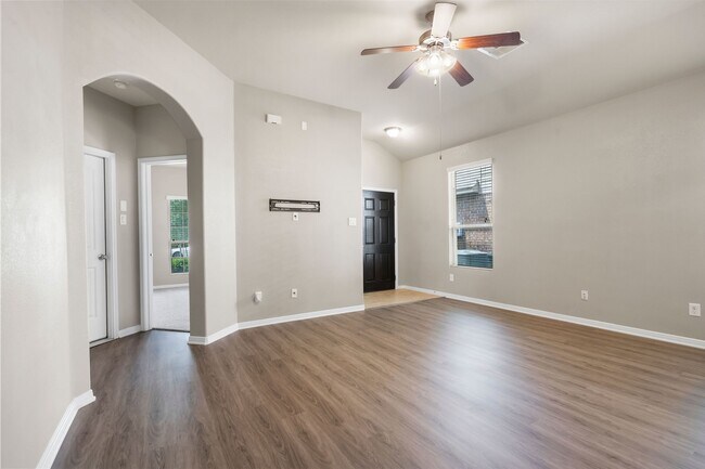 Building Photo - 2131 Beacon Park Ct