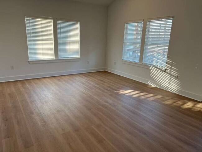 Building Photo - New Construction nice house for rent