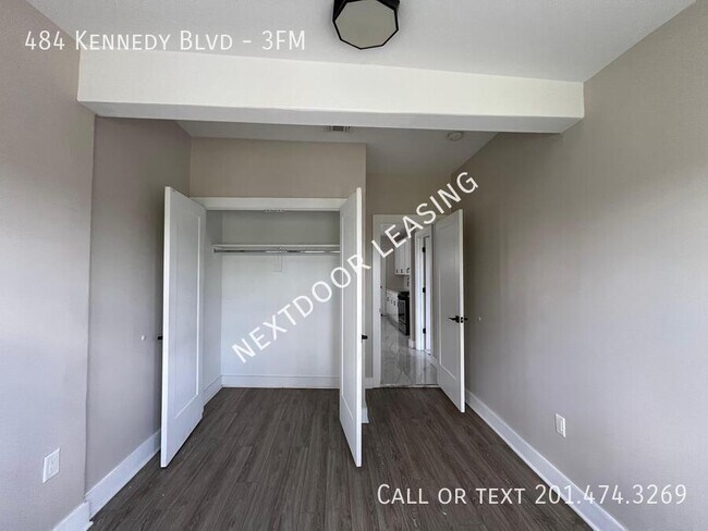 Building Photo - 484 John F. Kennedy Blvd