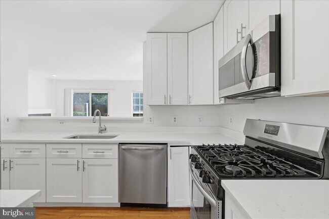 Building Photo - 6129 Kendra Way