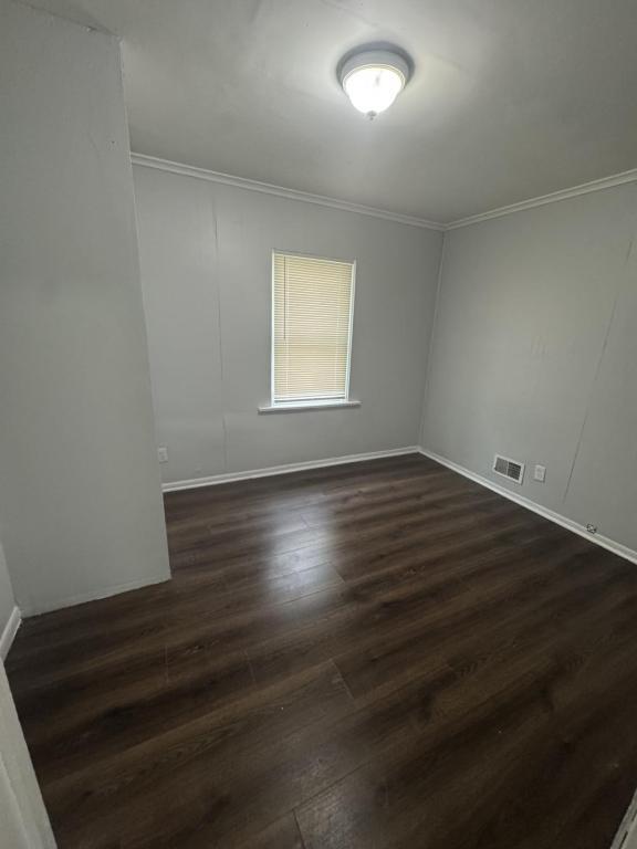 Building Photo - 1243 Simmons Ave