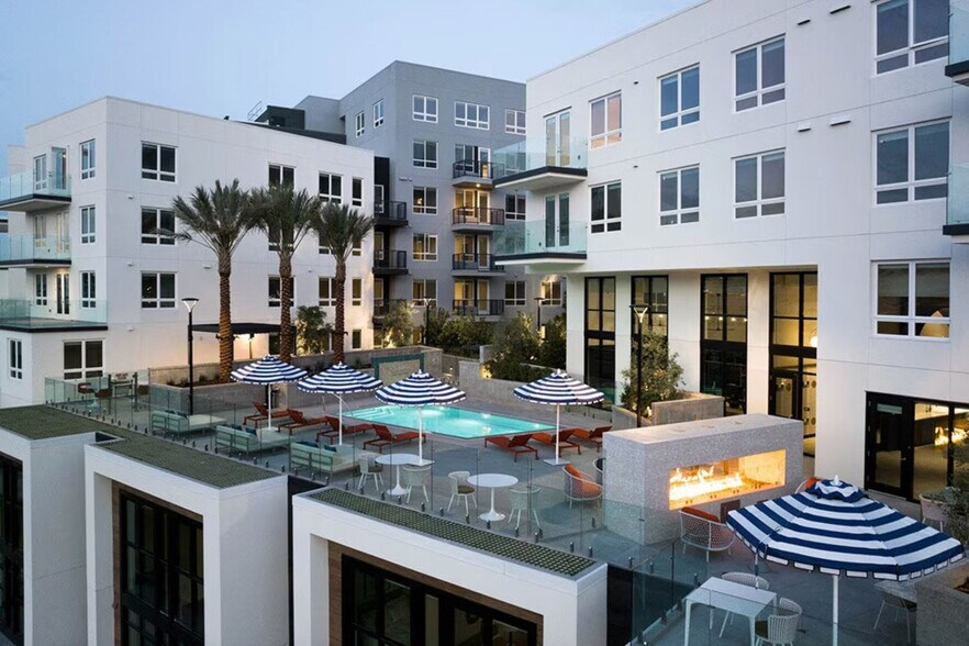 Building Photo - 101 River Pk Dr