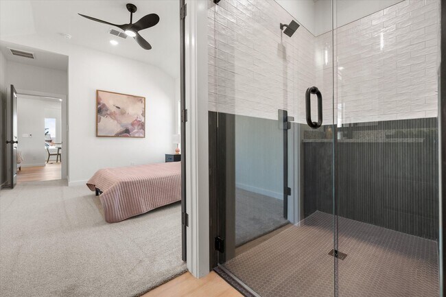 Building Photo - 1414 Farmhouse Ave