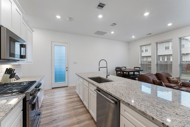 Building Photo - 516 Bristol Tide Ct