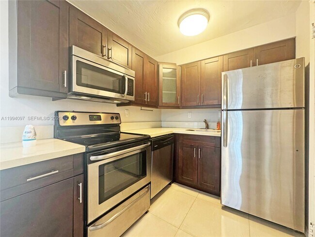 Building Photo - 8701 SW 141st St