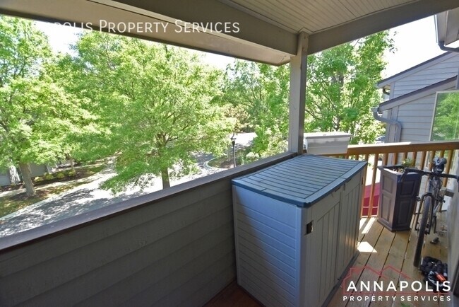 Building Photo - 2118 Chesapeake Harbour Dr