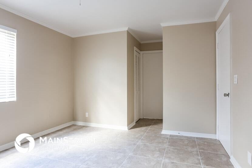 Building Photo - 848 Arlington Dr