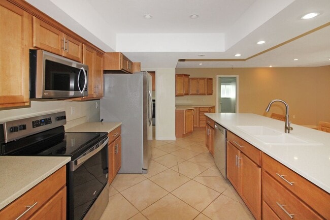 Building Photo - 1036 N Cypress Point Dr