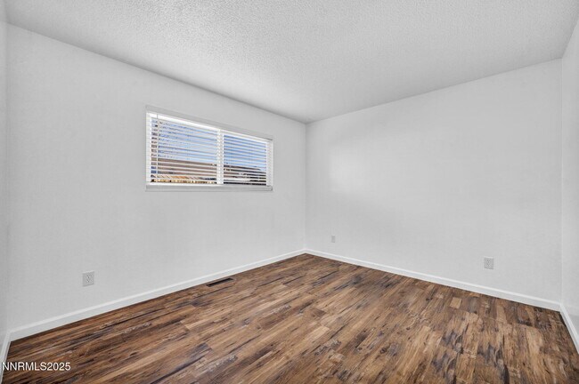 Building Photo - 1640 York Wy