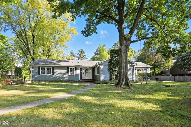 Primary Photo - 2922 E Smoky Row