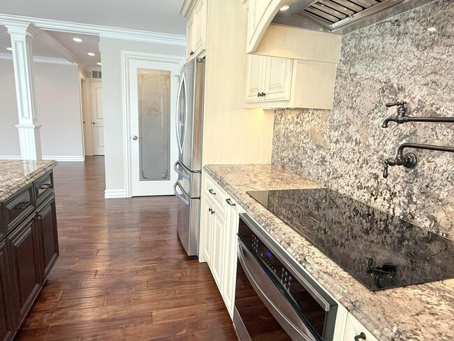 Building Photo - NEW PRICE ! Highly upgraded ! Two Story Ho...